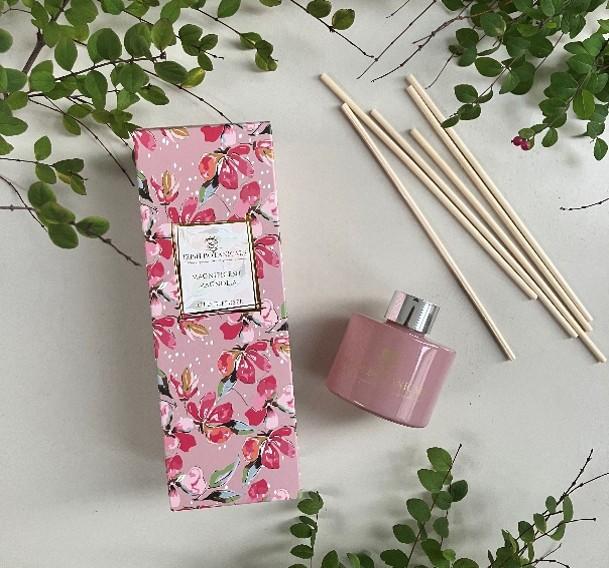 ##Irish Botanicals MAGNIFIENT MAGNOLIA DIFFUSER##